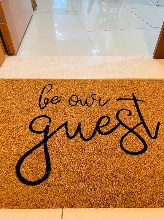 1 Bed Apartment With Sea View, Pool, Gym & Free Parking In Dubai Marina Экстерьер фото